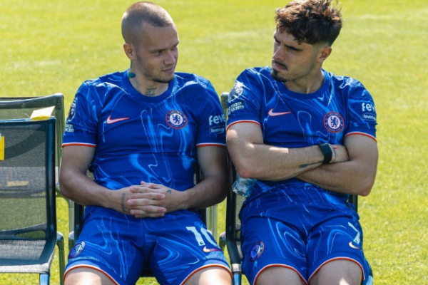 Mudryk e Pedro Neto