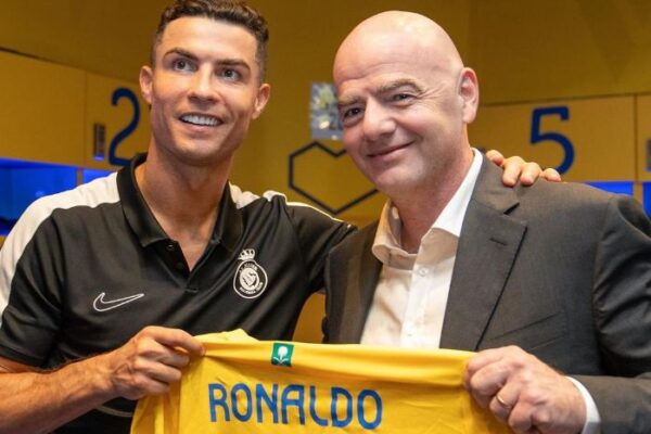 Ronaldo e Infantino